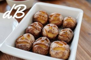 receta de patatas hasselback con salsa en freidora sin aceite