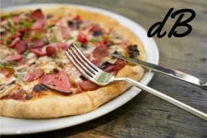 Receta de pizza con base de coliflor en freidora sin aceite saludable y keto