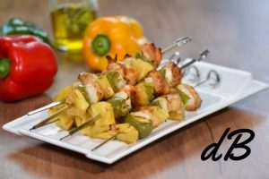 Receta de brochetas de pavo y piña en freidora sin aceite
